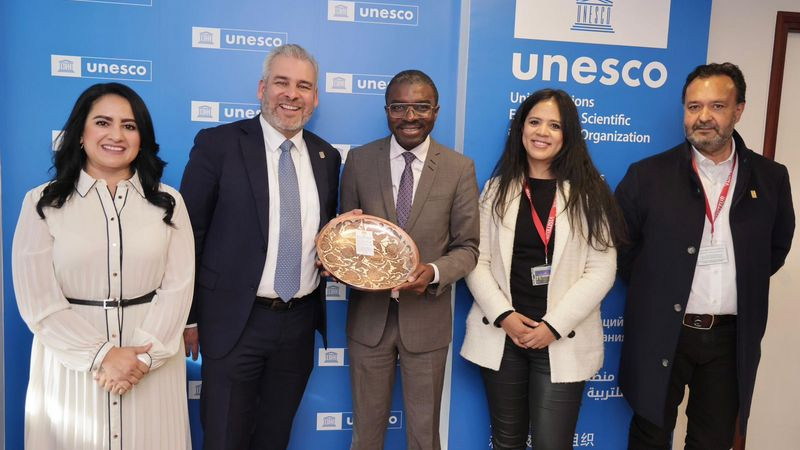 Bedolla presenta en Unesco expediente para que PÃ¡tzcuaro, MichoacÃ¡n, sea Patrimonio Mundial