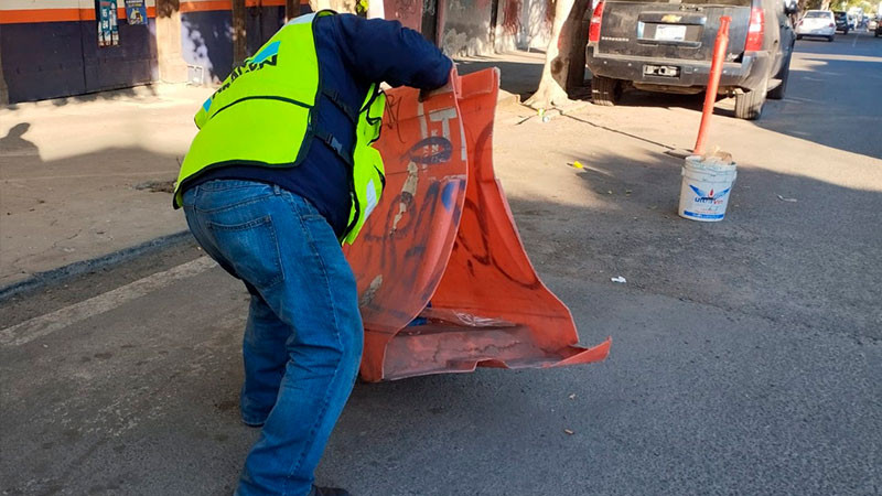 Retira Gobierno de QuerÃ©taro 300 objetos instalados en vÃ­a pÃºblica: Pedro Ãngeles