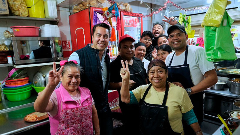 Alcalde de QuerÃ©taro promete mejoras en colonia 