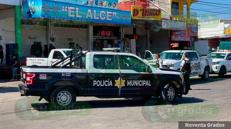 FGR realiza cateos en dos bodegas en la Central de Abastos de QuerÃ©taro