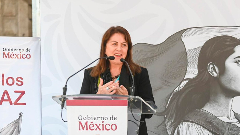 Gobernadora de Morelos denuncia que migrantes mexicanos llegan esposados