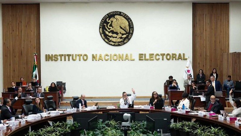 No habrÃ¡ â€œministra del puebloâ€ en boletas; INE rechaza sobrenombres en elecciÃ³n judicial