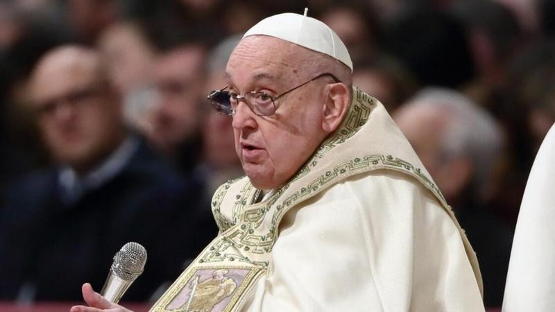 Papa Francisco continÃºa su tratamiento; estÃ¡ de buen humor y Vaticano organiza rezo