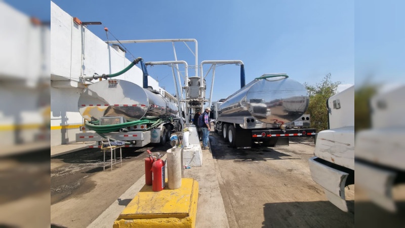 Clausuran 11 tomas clandestinas de agua en Estado de MÃ©xico