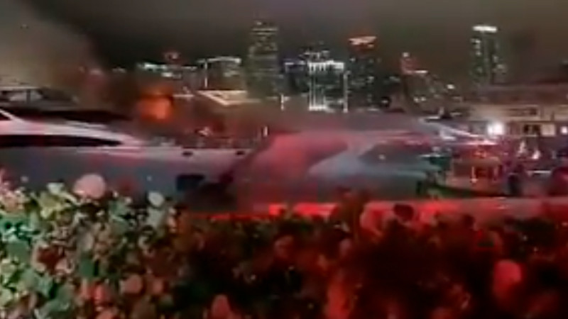 Se incendian yates de lujo en Miami; no hay heridos