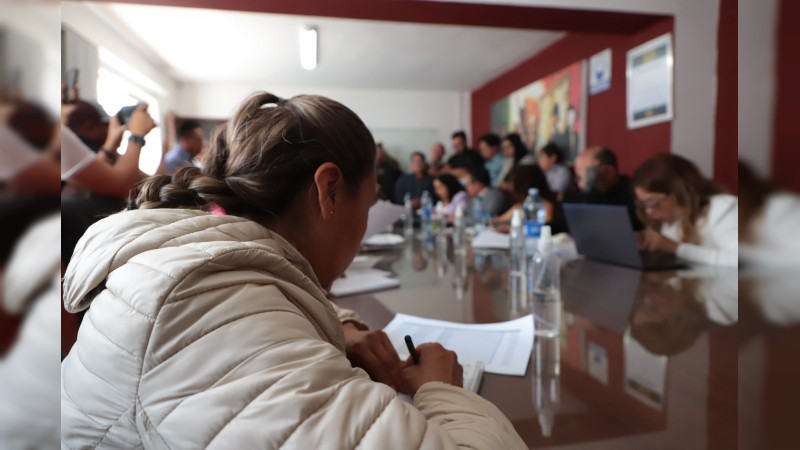 ContinÃºa huelga en Cadereyta de Montes; sindicato y gobierno no llegan a acuerdo