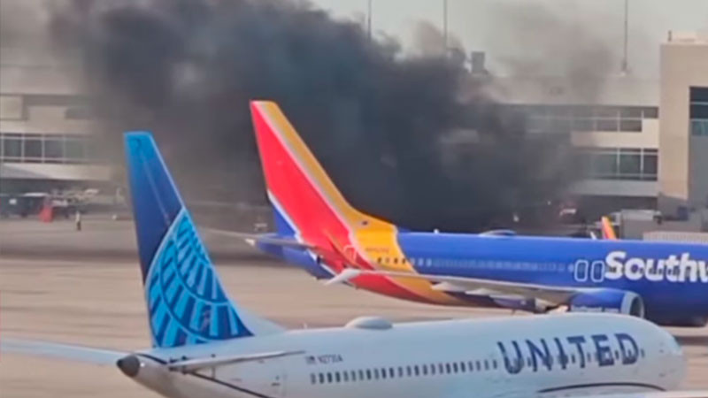 Se incendia aviÃ³n de American Airlines en Aeropuerto de Denver; no hay heridos