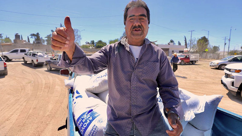 Entrega SEDEA maÃ­z para consumo humano en Corregidora, QuerÃ©taro