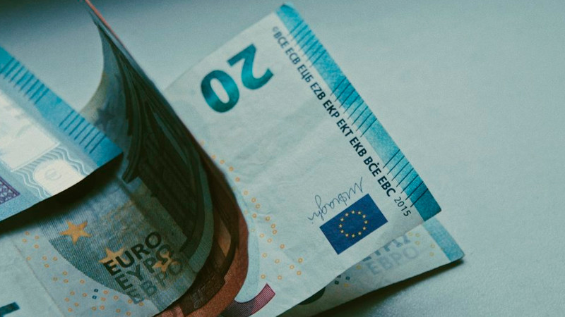 Falsa sargento de EEUU defrauda por mÃ¡s de 300 mil euros a anciano en EspaÃ±a