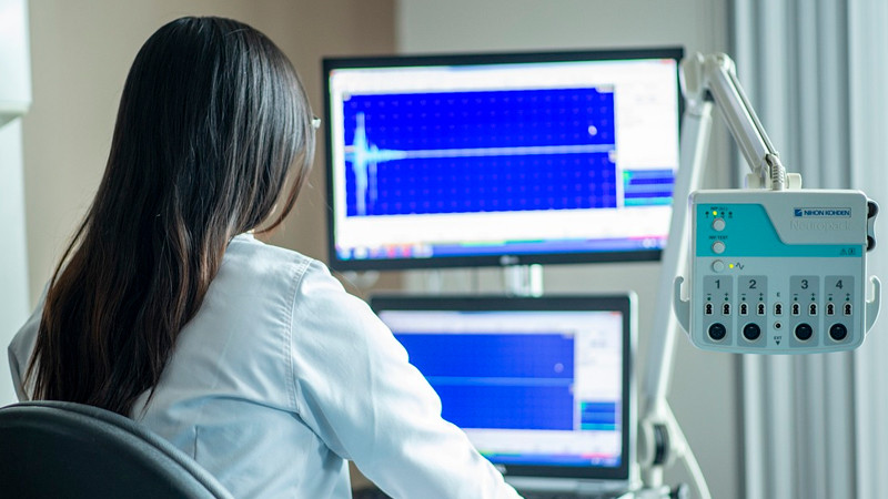 MÃ©dicos cubanos no desplazan a especialistas mexicanos, asevera Sheinbaum