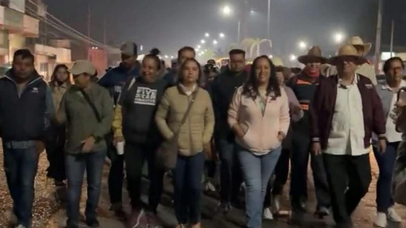 Marcha de Cadereyta de Montes a QuerÃ©taro contesta con acompaÃ±amiento