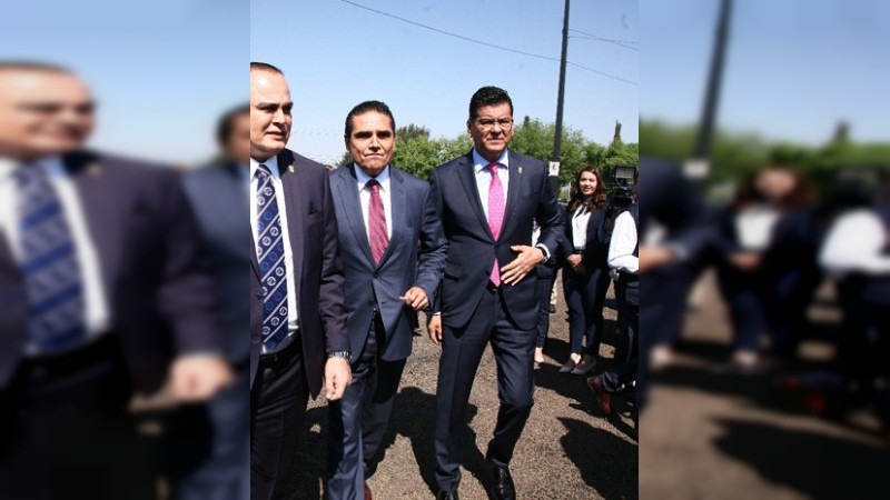 Exsecretario de Seguridad de MichoacÃ¡n gana amparo contra captura: Con 50 mil pesos evita detenciÃ³n por desvÃ­o de 3 mil 400 millones, con Silvano Aureoles