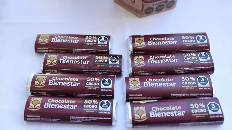 Claudia Sheinbaum sale en defensa del Chocolate Bienestar tras colocaciÃ³n de sellos de advertencia