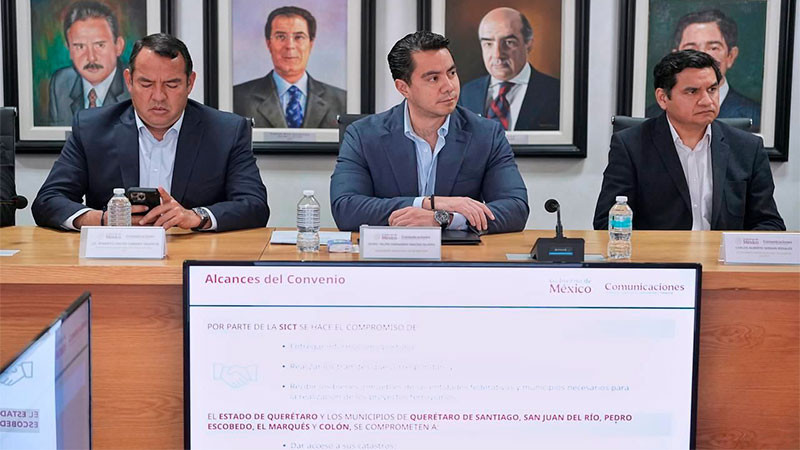 Asiste presidente municipal de QuerÃ©taro a la Firma de Convenio Tren MÃ©xico-QuerÃ©taro