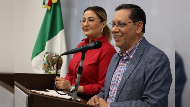 Diputados de QuerÃ©taro presentan iniciativa contra el nepotismo y reelecciÃ³n 