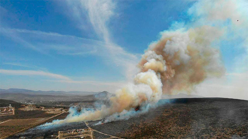 Incendio que iniciÃ³ en el MarquÃ©s, se extendiÃ³ a los lÃ­mites de los municipios de QuerÃ©taro y Huimilpan