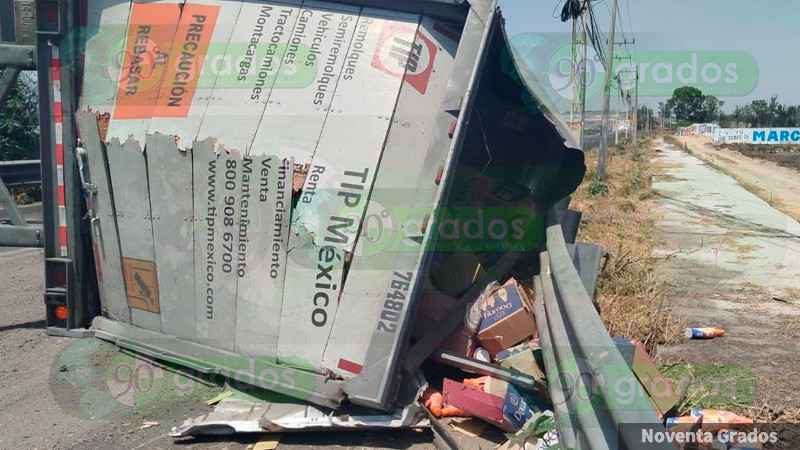 Vuelca trÃ¡iler en la autopista MÃ©xico- QuerÃ©taro y el libramiento Noreste 