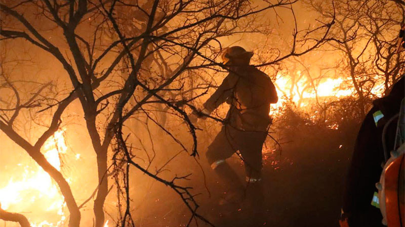 Atiende ProtecciÃ³n Civil entre 4 y 5 incendios forestales en el MarquÃ©s, QuerÃ©taro 