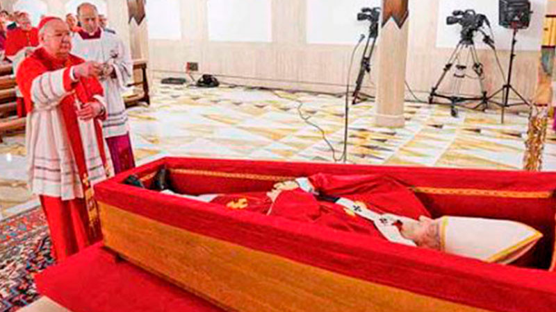 Casi 20 mil fieles han pasado frente al fÃ©retro del papa Francisco 