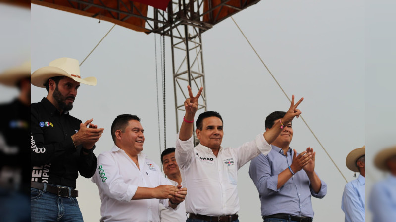 En el MÃ©xico donde tener dinero te asegura no pisar la cÃ¡rcel, otorgan suspensiÃ³n provisional a Silvano Aureoles contra cualquier orden de captura