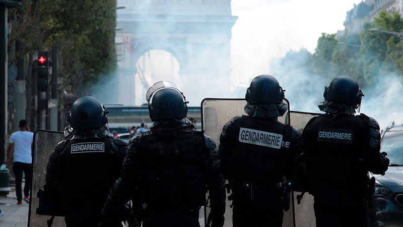 RepresiÃ³n durante manifestaciÃ³n por el DÃ­a del Trabajador en Francia 