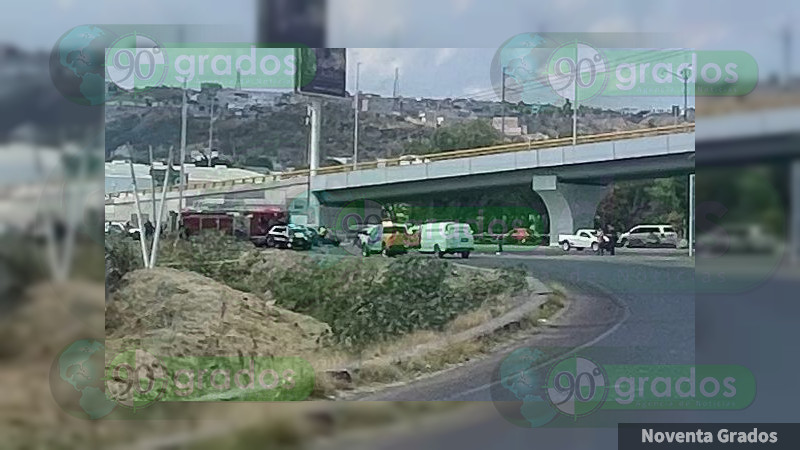 Localizan a hombre sin vida en laterales de Paseo 5 de Febrero, en QuerÃ©taro capital