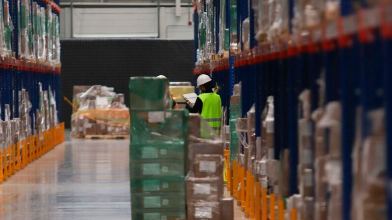 Megafarmacia se mantiene activa, confirma Sheinbaum