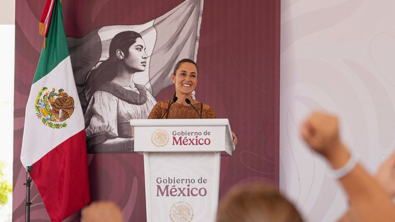 Sheinbaum felicita a maestros en su día; anuncia que revisará aumento salarial y prestaciones