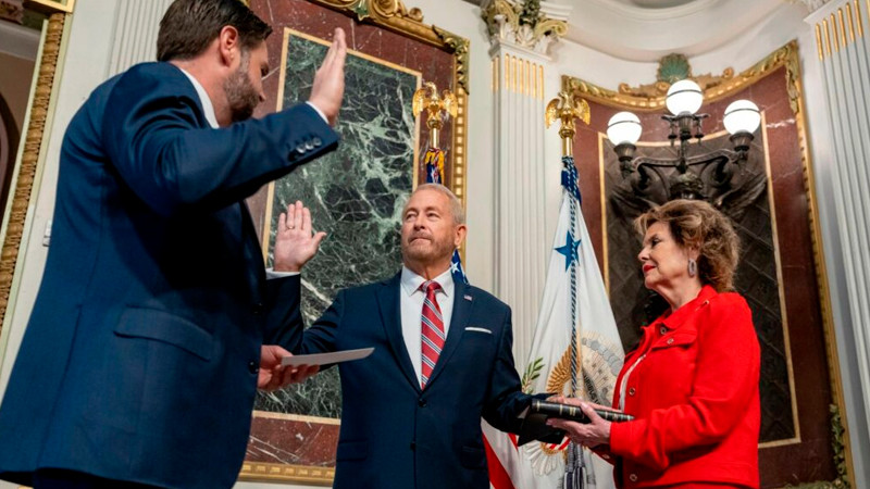 Sheinbaum recibirá a Ron Johnson, nuevo embajador de EEUU en México, la próxima semana