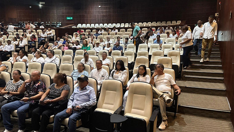 Mandos de Semar se reúnen con familias de cadetes del buque Cuautémoc 