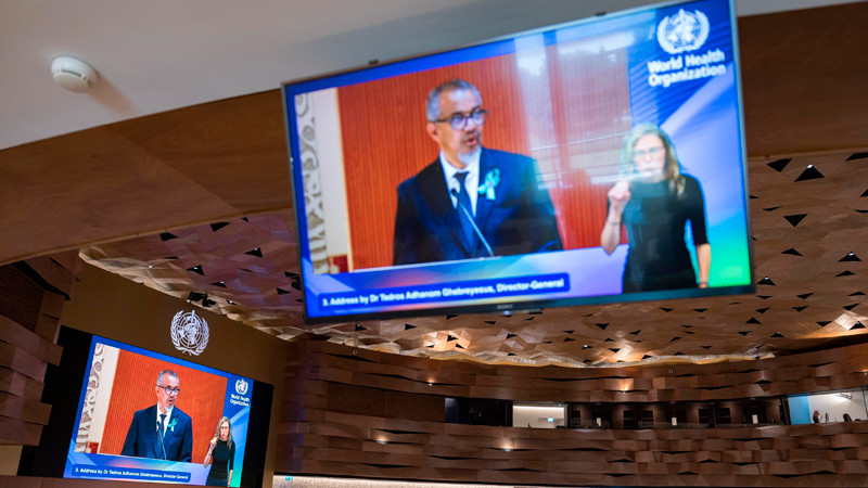 OMS anuncia que reducirá a la mitad departamentos y equipo directivo tras recortes de EEUU