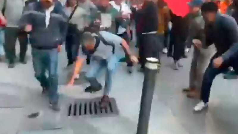 Maestros de la CNTE agreden a periodista que acudía a cubrir 