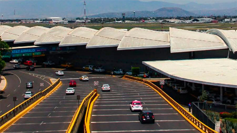 Por bloqueos, lanza alerta el AICM para este viernes en CDMX