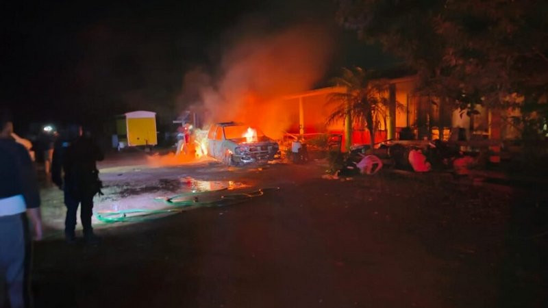 Queman camioneta a candidato de Morena a la alcaldía de Jilotepec, Veracruz