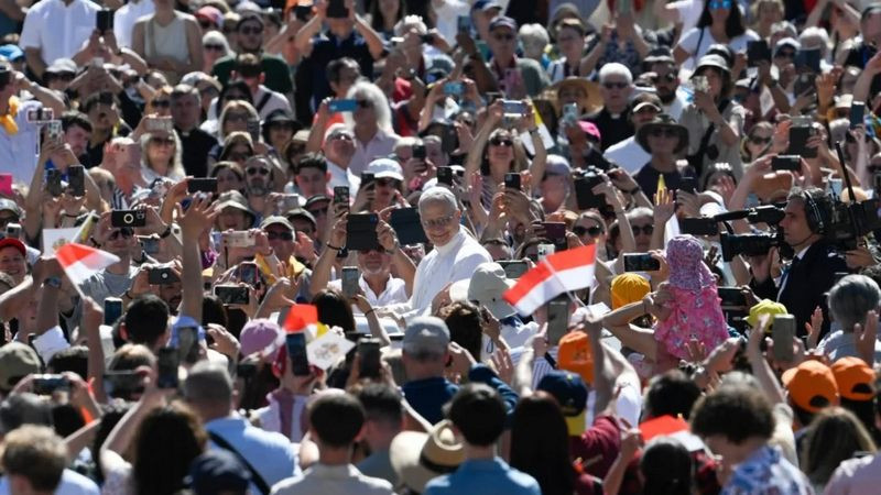 León XIV pide apoyar todas las iniciativas para conseguir la paz entre Rusia y Ucrania