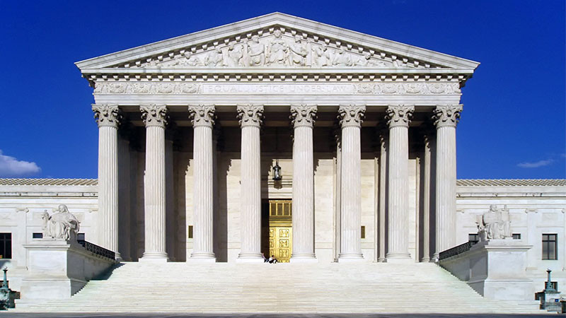 Autoriza Corte Suprema para que DOGE acceda a datos de seguridad social de millones de estadounidenses