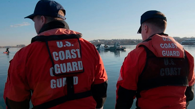 En California buscan a 6 personas desaparecidas tras accidente aéreo