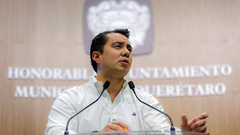 Presenta Felifer Macías el primer corte de entrega de tarjetas del programa 