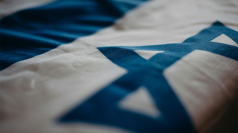 Israel sufre impacto directo de misiles iraníes en zona de inteligencia militar