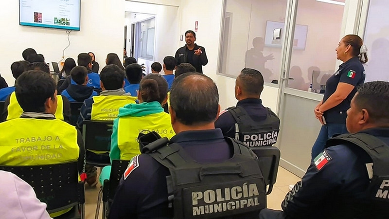 Imparte CECA taller de Salud Mental y Prevención de Adicciones en Corregidora, Querétaro