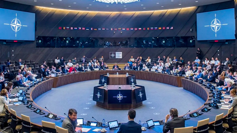 Líderes de la OTAN pactan aumentar a 5% del PIB su gasto en defensa