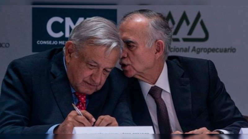 Por lavar dinero para cárteles, EEUU sanciona a financiera de asesor y mano derecha de AMLO y dos empresas más