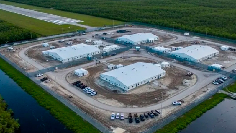 Rechaza Sheinbaum criminalización de migrantes tras apertura de 