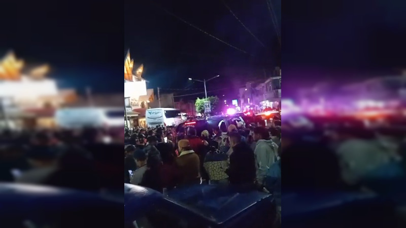 Nuevo Parangaricutiro rinde homenaje a seis jornaleros fallecidos en trágico accidente en la Autopista Siglo XXI, en Michoacán