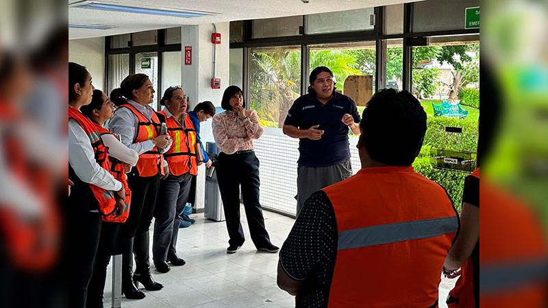 Implementa USEBEQ acciones de Protección Civil con enfoque en grupos vulnerables