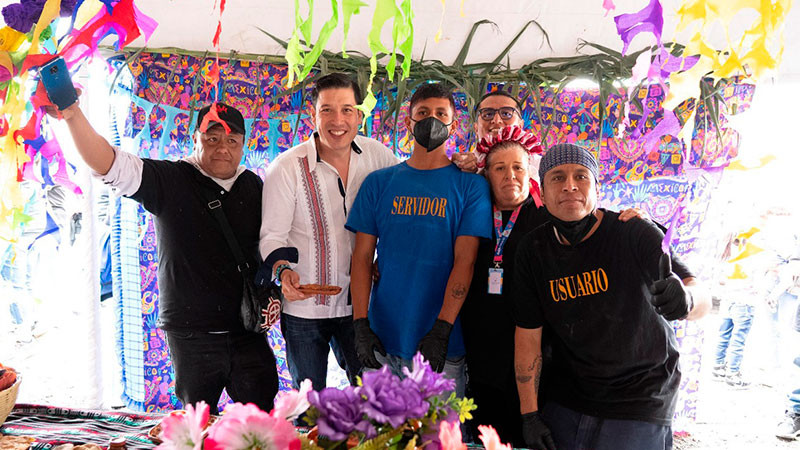 Rodrigo Monsalvo Castelán encabezó la clausura de la Segunda Edición de los Talleres de Terapia Ocupacional en el Marqués