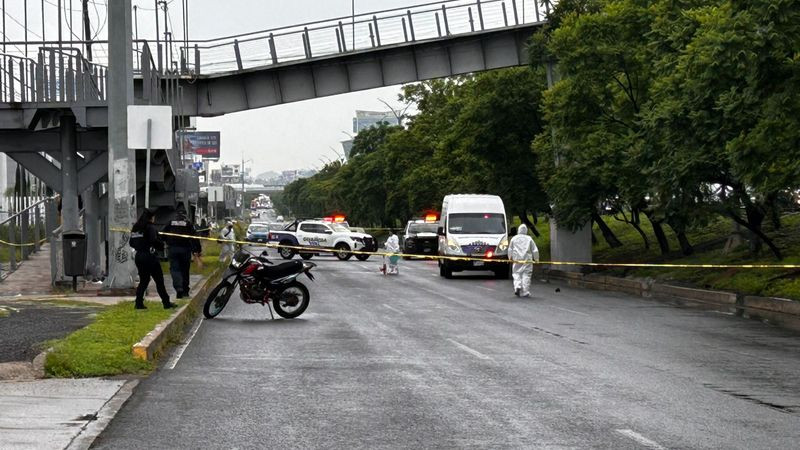 Motociclista pierde la vida en accidente en Paseo de la República de Querétaro