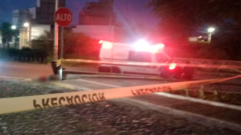 Motociclista pierde la vida en accidente en la colonia Villas del Cimatario del municipio de Querétaro
