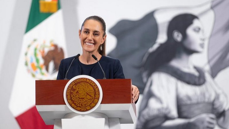 Sheinbaum pide austeridad a morenistas que vacacionan en Europa