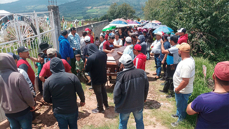 Huajúmbaro despide con dolor a Jaime Alanís, migrante fallecido en redada en Estados Unidos